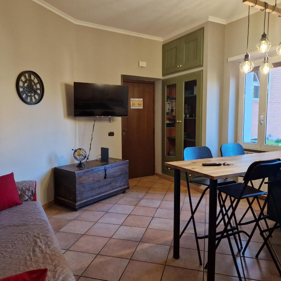 Beautiful Apartament On The Outskirts Of Rome Barbara Casa Vacanza Roma Portuense エクステリア 写真