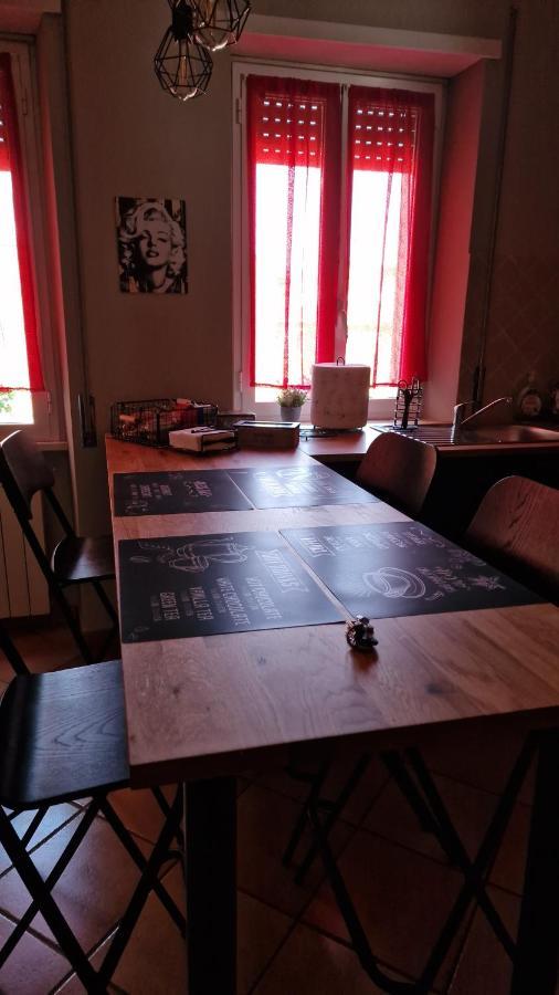 Beautiful Apartament On The Outskirts Of Rome Barbara Casa Vacanza Roma Portuense エクステリア 写真